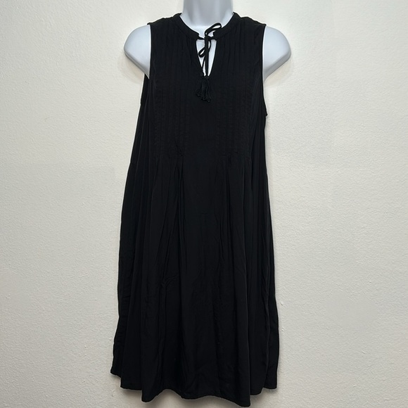 Old Navy Black Dress Size Small sleeveless - Picture 2 of 7